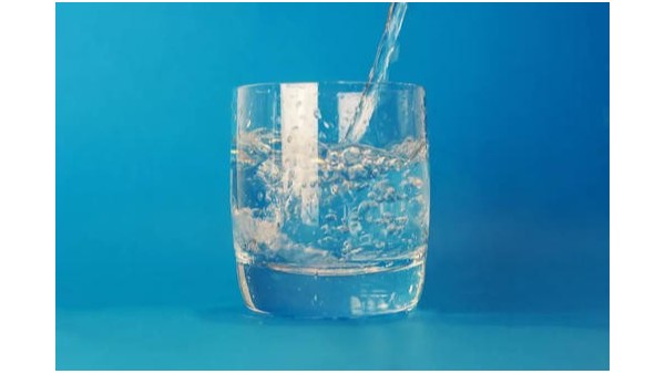 守护孩子饮水健康，从使用不锈钢水管开始！